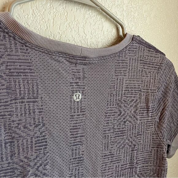 Lululemon Swiftly Relaxed Short Sleeve
Purple Quartz / Violet Grey - Picture 8 of 8